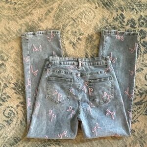 BAMBOO Gray Jeans with Pink Bow Accents size 8  Valentines spring